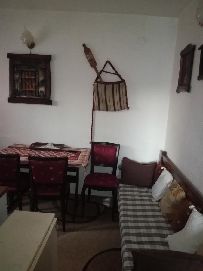 Отели типа «постель и завтрак» Frile Apartments Никшич-20